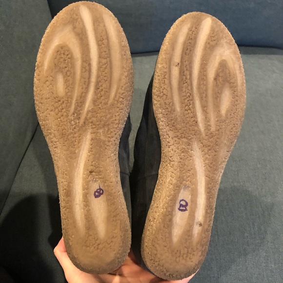 LeMare Slouchy Suede Hidden Wedge Otto Booties - Picture 9 of 9